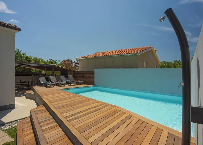 Vakantiehuis Beautifull With Private Pool