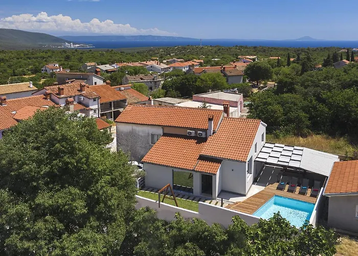 Vakantiehuis Beautifull With Private Pool