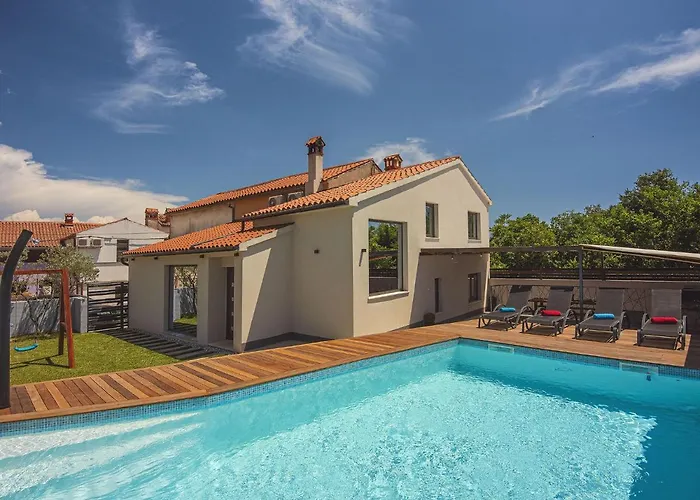 Beautifull With Private Pool *